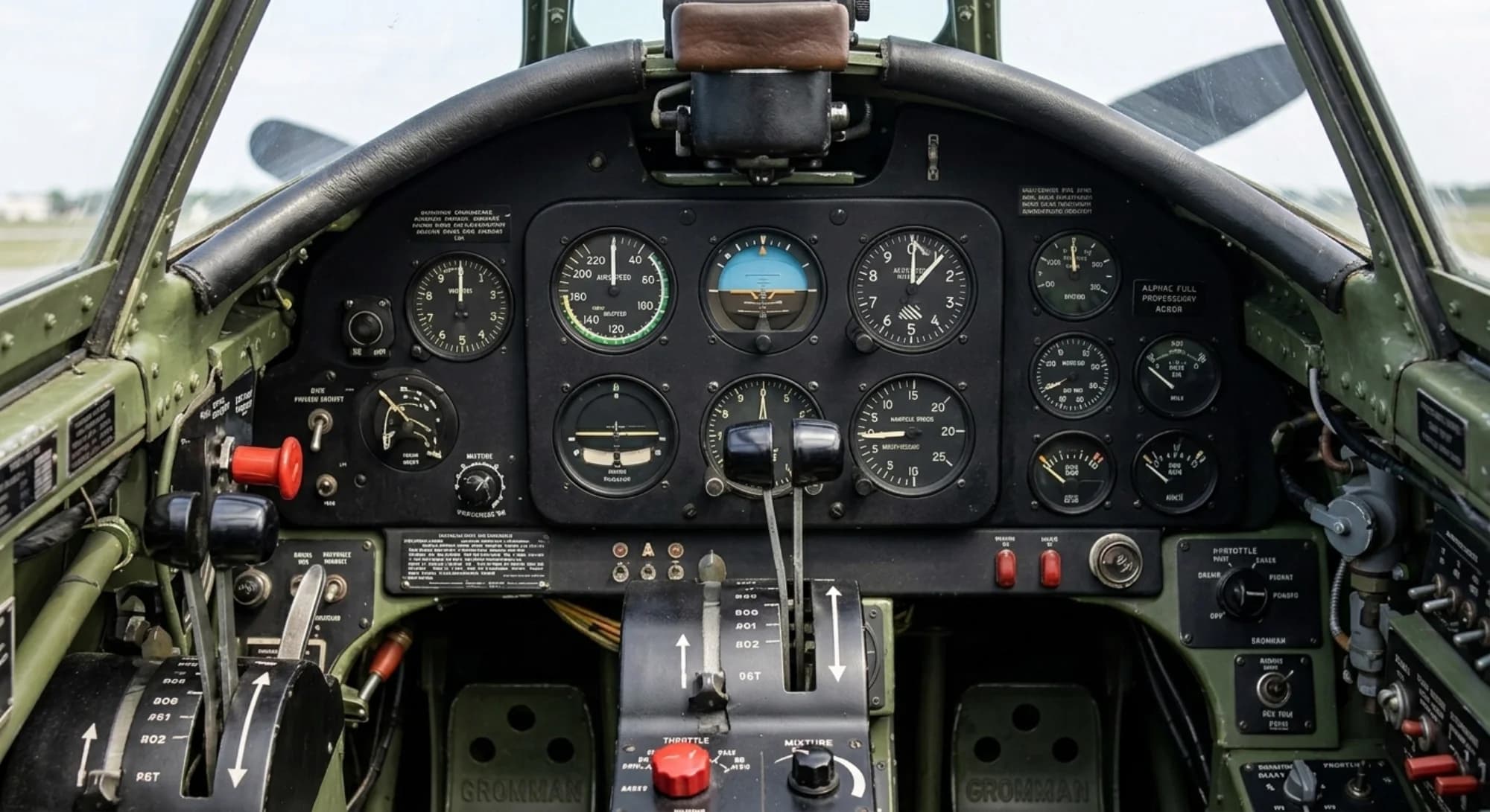 Grumman F6F Hellcat 1942 - Instrument Detail view