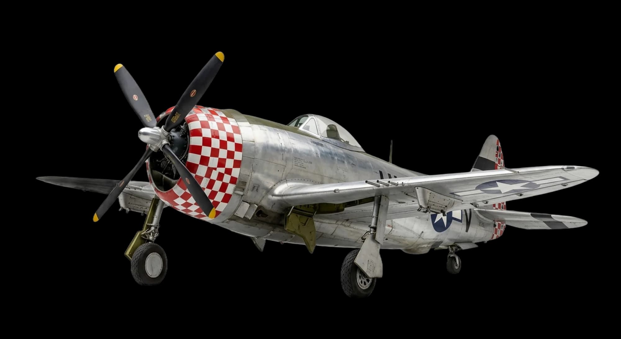1941 Republic Aviation Republic P-47 Thunderbolt - Front 3/4 - Fighter aircraft